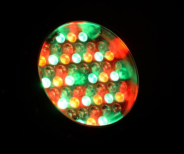 DMX 9 채널 LED 동위는 빛 54PCS 크리 사람 Xlamp 3 와트 LED 빨간 녹색 파란 백색 할 수 있습니다